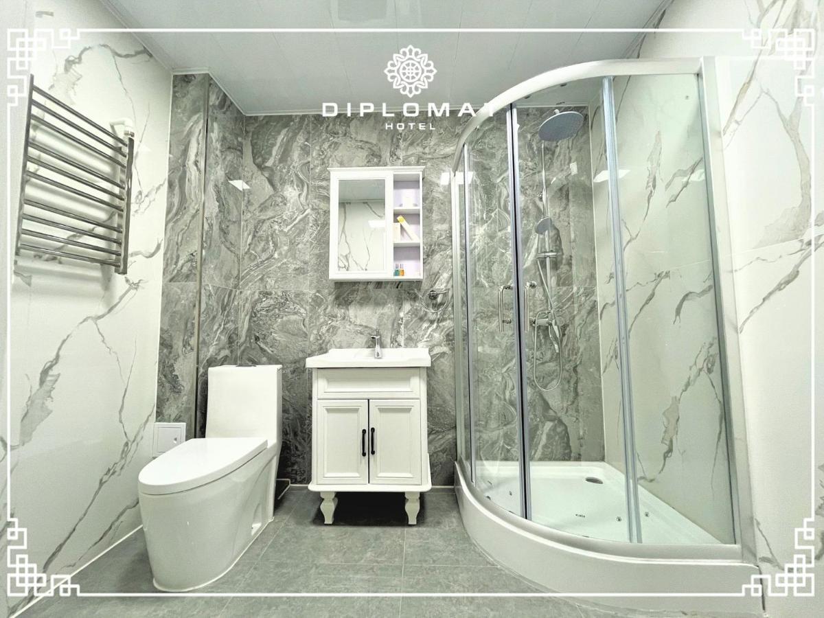 אולן בטור Diplomat Noble Hotel מראה חיצוני תמונה