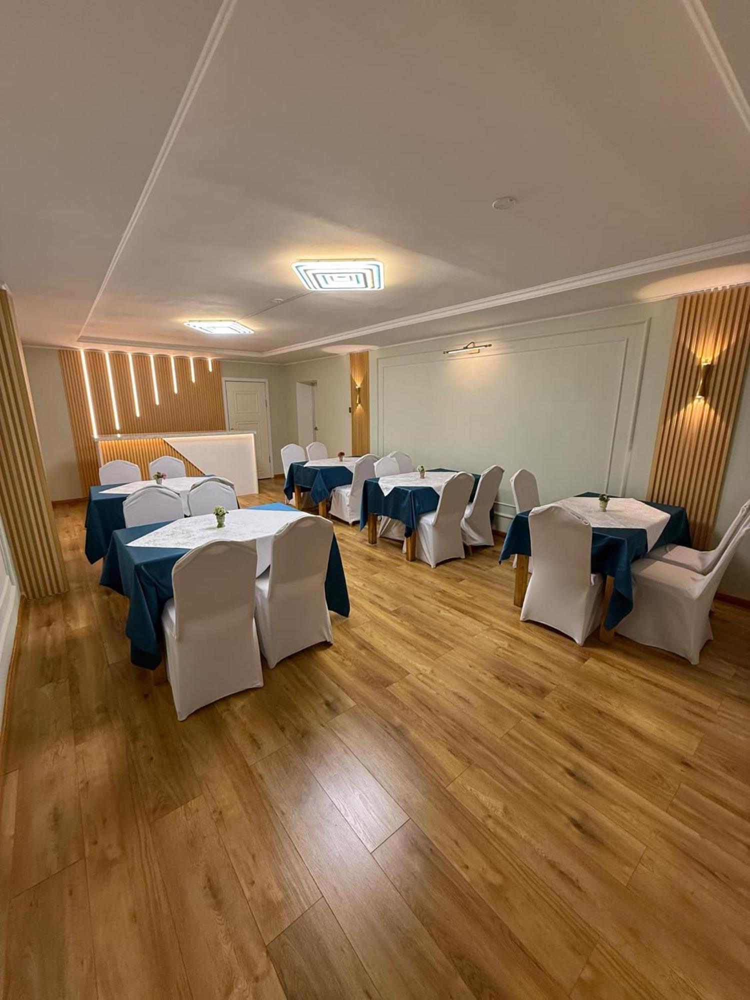 אולן בטור Diplomat Noble Hotel מראה חיצוני תמונה