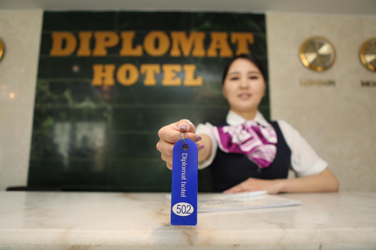 אולן בטור Diplomat Noble Hotel מראה חיצוני תמונה